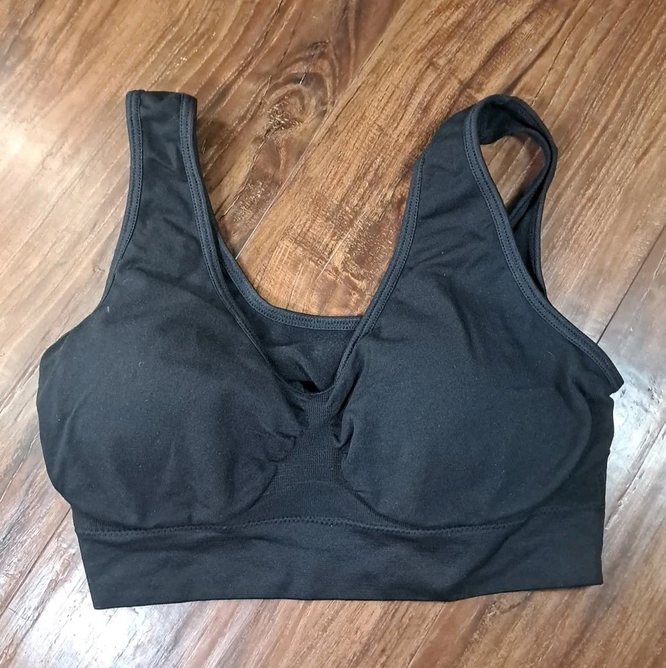 Sujetador deportivo Genie acolchado negro grande ligeramente usado Foto 1 de 4