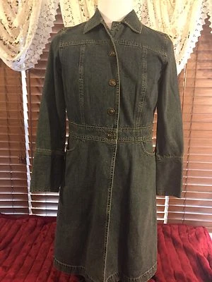 Gabardina para mujer en muy buen estado NEWPORT NEWS talla 8 azul denim envejecido LS frontal a presión Foto 1 de 4