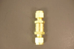 Rückschlagventil, NUPRO/Swagelok, 1/4 Röhrenanschlüsse, 1/3 psi, Poppet CV, B-4C-1/3 - Bild 1 von 3