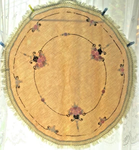 Vintage Tischdecke rund Fransen bestickt - Bild 1 von 3