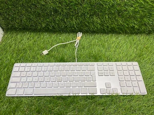 Oryginalna rozszerzona klawiatura Apple USB przewodowa UK QWERTY klawiatura numeryczna A1243 #2i - Zdjęcie 1 z 2