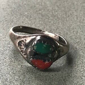 Old Pawn Silver Tapered Band w Green Turquoise & Red Coral Stone Southwest Ring 