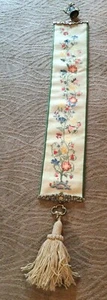 Victorian Style Butler's Servant Floral Ornate Tapestry Pull Bell Pre-Owned - Picture 1 of 8