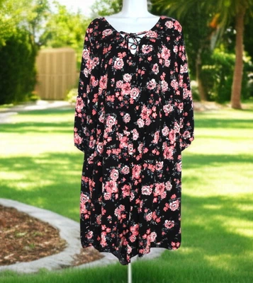 Mameluco floral negro talla grande Torrid (talla 3) - 3X Foto 1 de 3