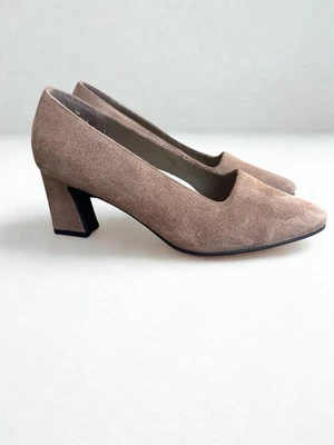Vintage 90s y2k Fashion Bug Taupe Suede Chunky Formal Retro Heel Pumps Almond 10 - Image 1 of 4