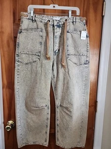 Free People We The Free Moxie Pull-On Barrel Jeans Size 31 - Picture 1 of 9