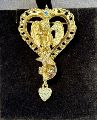 Prendedor Kirks Folly tono dorado ángel estrás colgante corazón luna y estrellas Foto 1 de 3