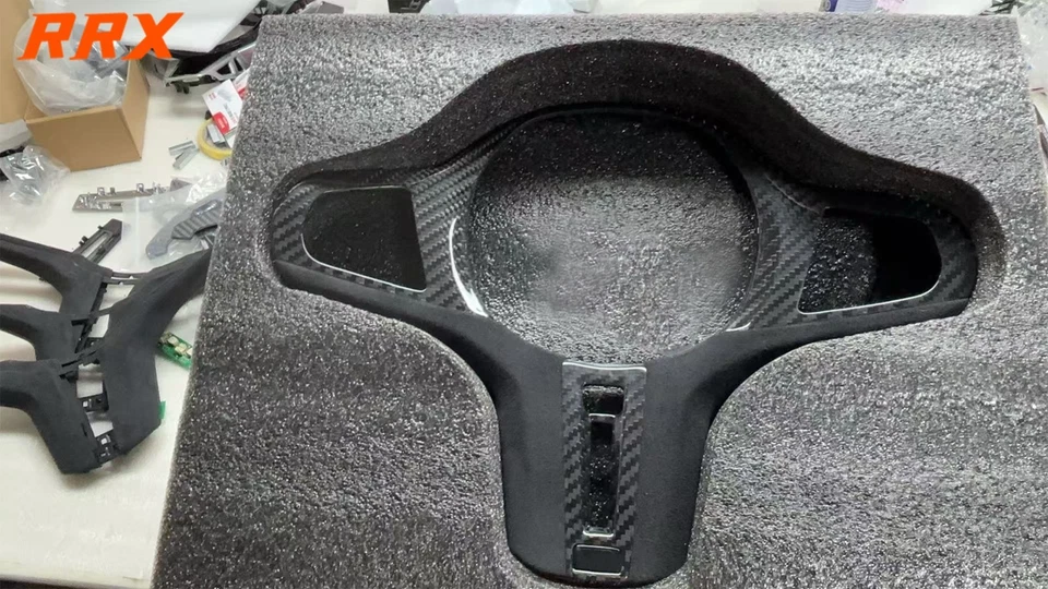 Suede Carbon Fiber Steering Wheel Replace Cover For BMW M2 M3 M4 G80 G82 G87 - Изображение 1 из 1