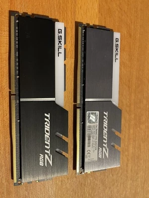 G.Skill Trident Z RGB 32 GB (2×16 GB) DDR4-3600 MHz CL18 – voll funktionsfähig - Bild 1 von 2