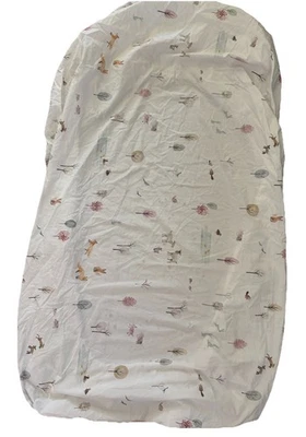 Sábana bajera Pottery Barn orgánica Dakota cama para niños pequeños animales del bosque Foto 1 de 4