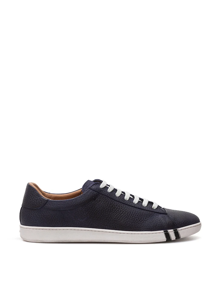 Sneakers in pelle martellata Blu Bally. Allacciatura frontale con lacci bianc... - Immagine 1 di 1