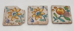 18th Century Set of 3 Hand Painted Floral Spanish Tiles 4" x 4" - Picture 1 of 3