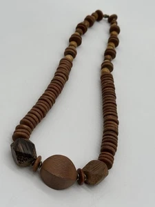 Collana di perle in legno grosso vintage 11" - Foto 1 di 9