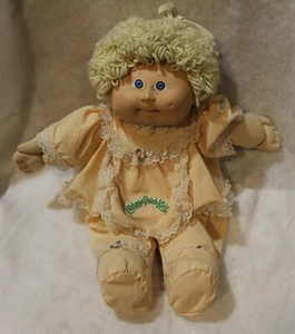 Vintage Coleco 1986 Cabbage Patch Kids Doll W/Original Dress - Picture 1 of 13