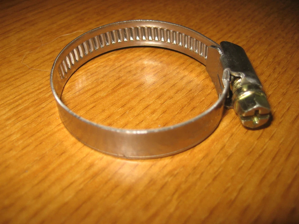 VINTAGE BMW CLAMP FOR INTAKE RUBBERS CARB TO TUBE R50-R60/2 - Image 1 of 1