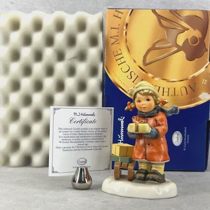 Vintage Hummel Figurine Goebel Good Tidings 2026 / 2 / 0 TMK 8 with Box & COA - Picture 1 of 18