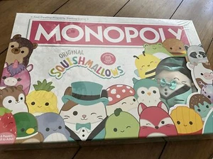Monopoly Squishmallows Edizione da Collezione Con Cam Il Gatto Peluche Nuovo - Foto 1 di 8