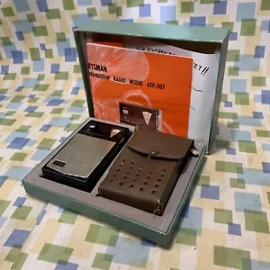 HEAREVER SPORTSMAN 6TP-207 Transistor Radio - IN BOX, WORKS, EXC COND - Picture 1 of 7