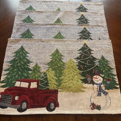 圣诞场所垫桌挂毯雪人红色卡车森林场景装饰套装 4 — 第 1/4 张图片