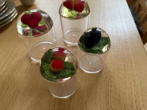 4 Stück mit Früchte-Deckel Acryl Marmeladen- Konfitüren-topf 2 groß 2 klein - Bild 1 von 3