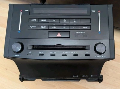 Conjunto receptor radio Lexus IS250 2014 86140-53021 sin navegación Foto 1 de 4