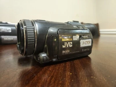 JVC Everio GZ-HD7u Camcorder - AS-IS/For Parts Only - Image 1 of 4