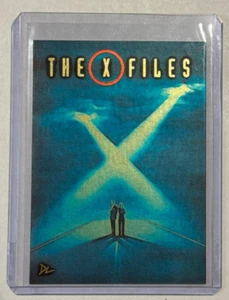 The X Files Gold Plated Artist Signed "Paranormal Classic" Trading Card 1/1 - Picture 1 of 2