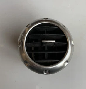 Audi TT 00-06 MK1 Dash Vent Front Air Trim A/C HVAC Bezel - Picture 1 of 3