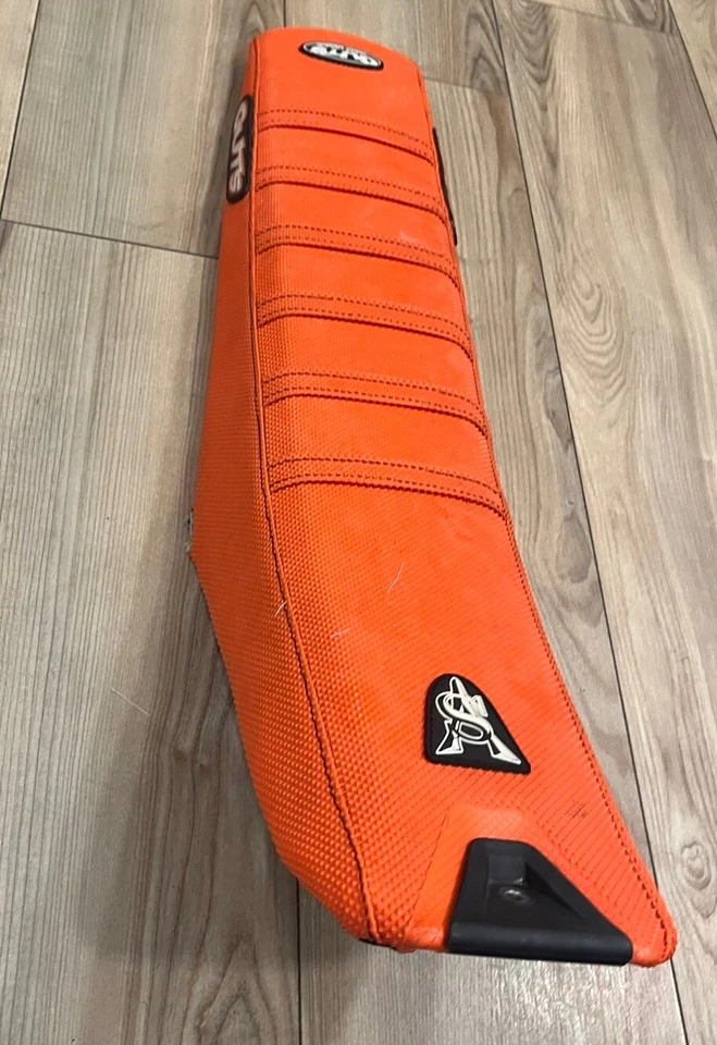 KTM SXF 250 23-24 ASIENTO COMPLETO NUEVO SX125 SXF350 SXF450 SX250 SXF250 SX Foto 1 de 4