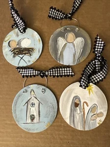 4 adornos de madera para bajos pintados a mano - Imagen 1 de 7