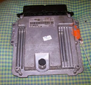 Centralina Jaguar XE 2.0 Diesel 0281032607 GX73-12C520-FAF 09-2015 132KW - Foto 1 di 1