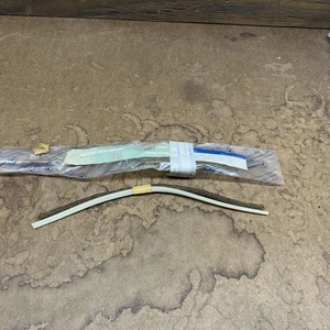 Mercedes M100, M189, M198 - Rear crankshaft seal kit 100 010 01 80 OEM Original - Picture 1 of 10