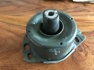 Fiat Bravo Brava Lancia Delta NEW GENUINE front engine mounting 7777598 16D - Picture 1 of 4