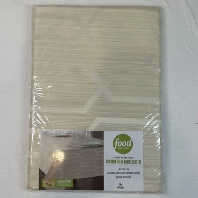 Toalha de mesa Food Network microfibra marfim resistente a manchas 70” nova - Imagem 1 de 4