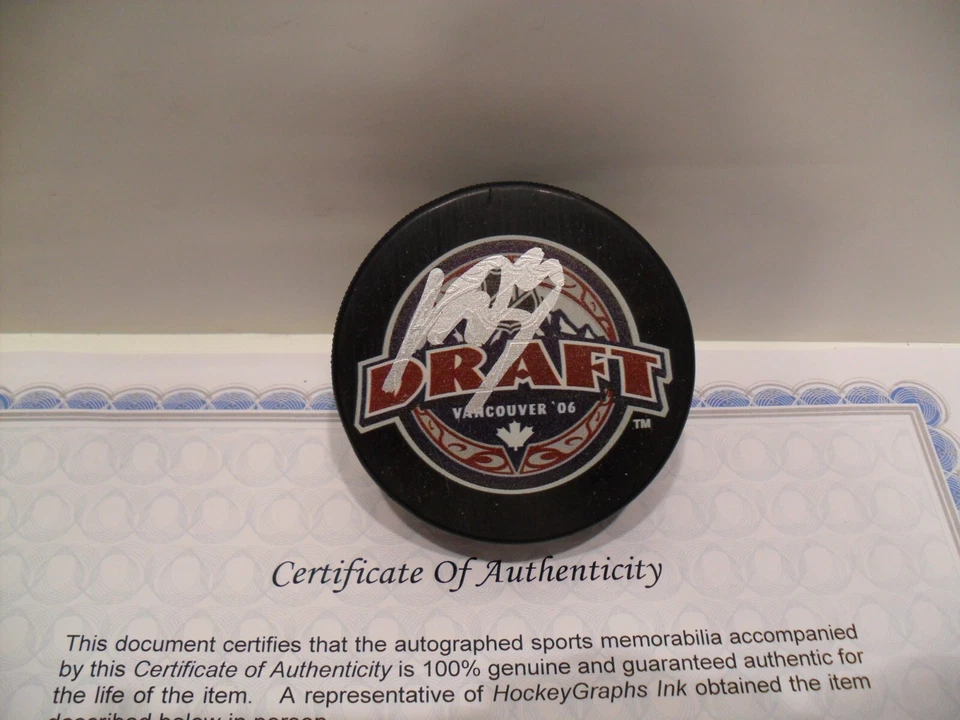 Kyle Okposo Autógrafo Firmado 2006 NHL Draft Puck Certificado de Autenticidad New York Islanders Buffalo Foto 1 de 1