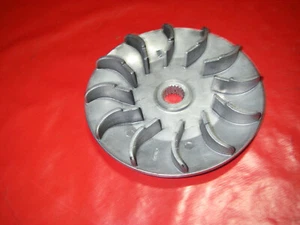 top Lüfterrad Steigscheibe Riemenscheibe Variomatik Quad Shineray XY250ST 9C - Picture 1 of 2