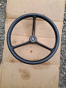 John Deere 210 212 214 216 300 314 317 318 - steering wheel & cap - Picture 1 of 2