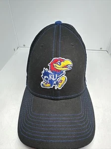 Kansas Jayhawks Mütze L/XL New Era 39thirty NCAA KU Univ Cap schwarz blaue Nähte - Bild 1 von 6