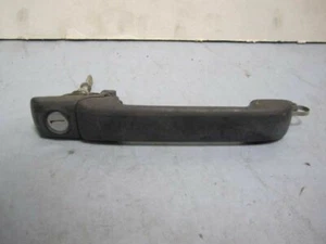 Passenger Right Front Outer Door Handle for 1994 Volkswagen Jetta - Picture 1 of 3