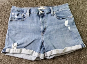 Levi's Cuffed 3.5" Shorts Women's 32 Blue Medium Wash Mid Length Distressed - Picture 1 of 8