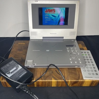 Reproductor de DVD/CD portátil Panasonic modelo DVD-LV55 video con bolsa manual y control remoto  Foto 1 de 4