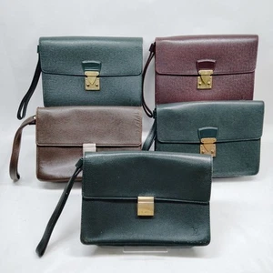 Louis Vuitton Clutch 5 Set Grün Taiga 4800375 - Bild 1 von 11