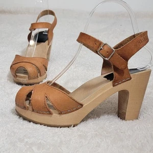 Swedish Hasbeens Womens US 7 Beige Tan Wood Clog Ankle Strap Sandals Nature 37 - Picture 1 of 16