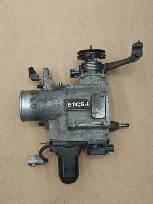 Lexus IS300 2001 2002 2003 2004 2005 carrocería del acelerador OEM montaje completo usado Foto 1 de 4