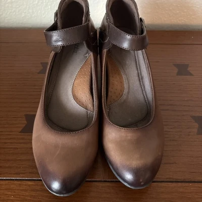 Earth Mary Jane каблуки коричневый размер 8,5 - Изображение 1 из 4