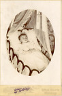 J. Tobie, Anvers, Portrait d&#039;une petite fille morte Vintage citrate print. 
