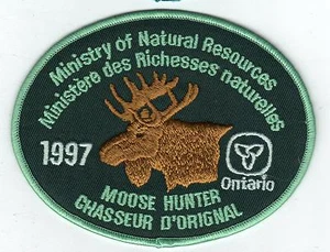 Parche de cazador de alces Ontario MNR 1997 - Michigan DNR ciervo - oso - alce - cresta - pez - Imagen 1 de 1