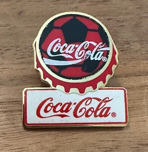 France 1998 World Cup FIFA Soccer Coca Cola Bottle Cap Soccer Ball Pin - Picture 1 of 1