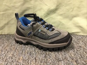 New Boy’s Hi-Tec 31464 Hillside Low Waterproof Charcoal Hiking Shoes Size J12 - Picture 1 of 7
