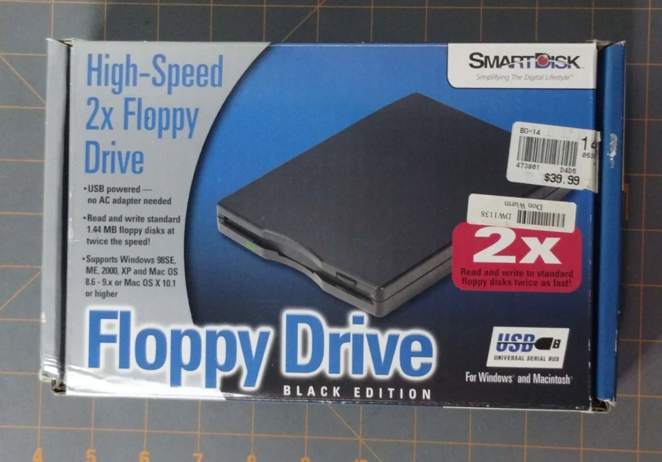 SmartDisk 钛 USB 电源高速 2x 外置 3.5 英寸软盘驱动器 — 第 1/4 张图片